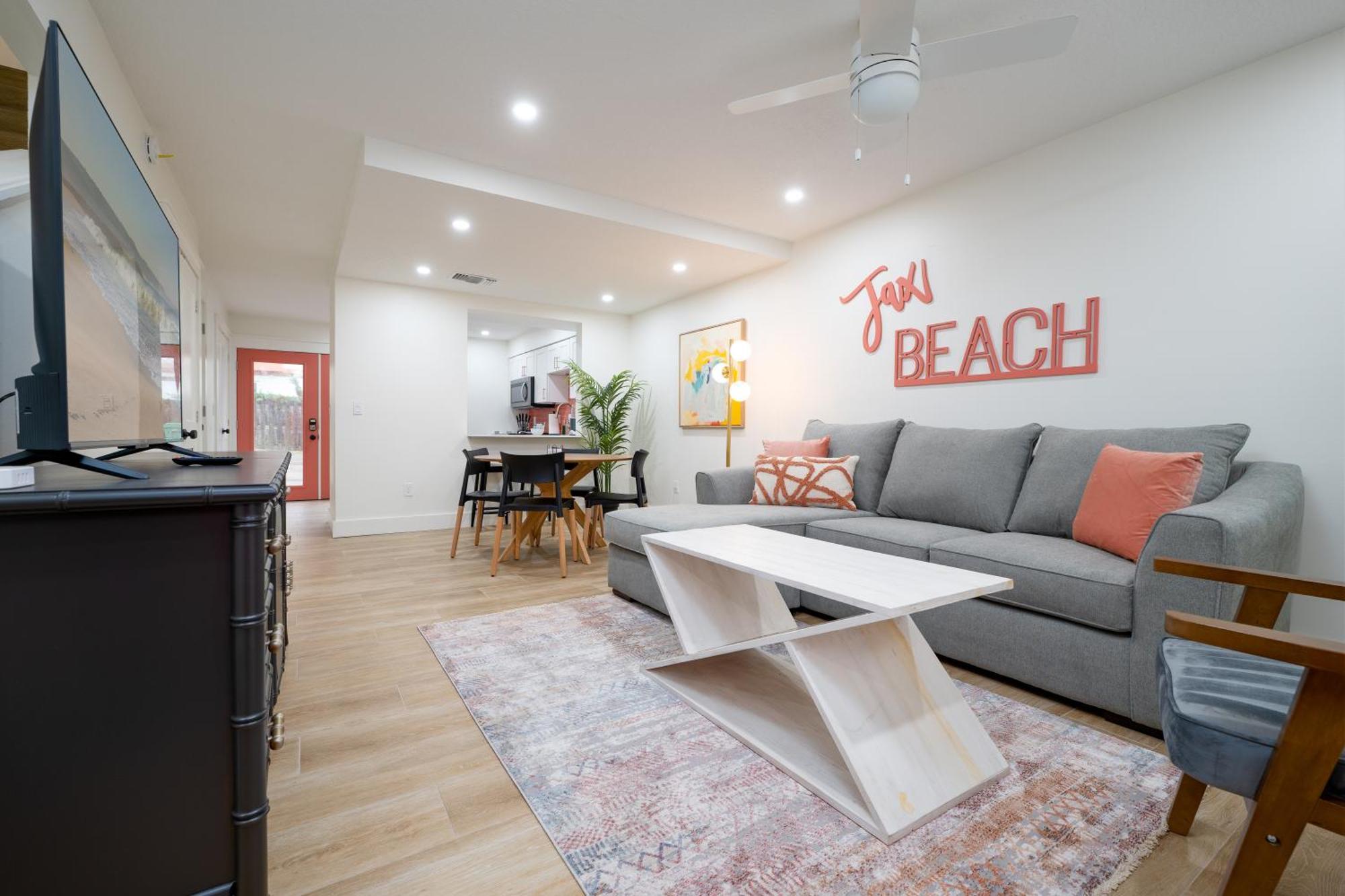 Be A Nomad Lovely 2Br 1Blk From The Ocean شاطئ جاكسونفيل المظهر الخارجي الصورة