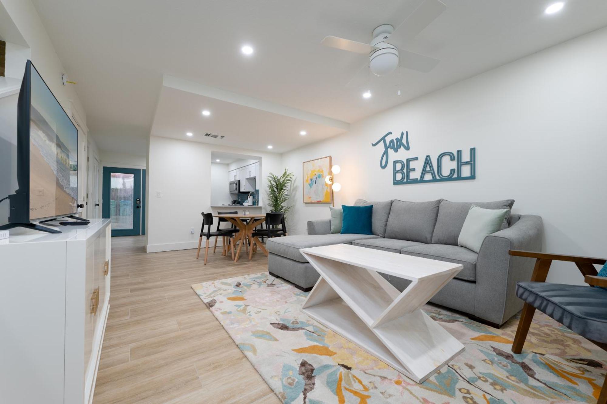 Be A Nomad Lovely 2Br 1Blk From The Ocean شاطئ جاكسونفيل المظهر الخارجي الصورة